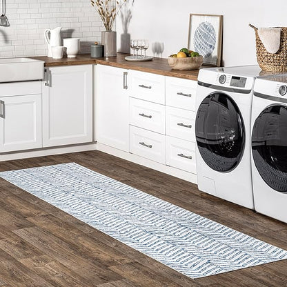 nuLOOM Rosanne Machine Washable Geometric Runner Rug, 2' 6" x 8', Blue, Rectangular, 0.1" Thick