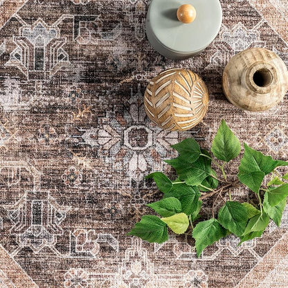 nuLOOM Devin Machine Washable Vintage Medallion Ultra Thin Accent Rug, 2' x 3', Light Brown